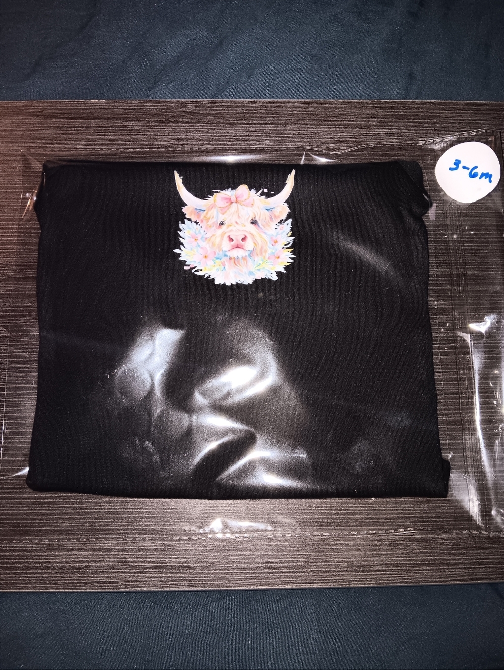 Black Baby Outfit with Colorful Highland Cow Graphic Size 3-6 Months Toddlers